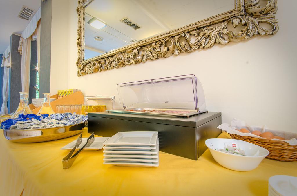 Hotel Federico II LʼAquila Dış mekan fotoğraf